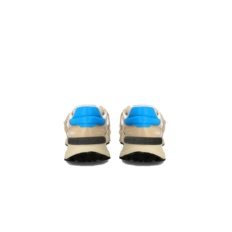 WY09