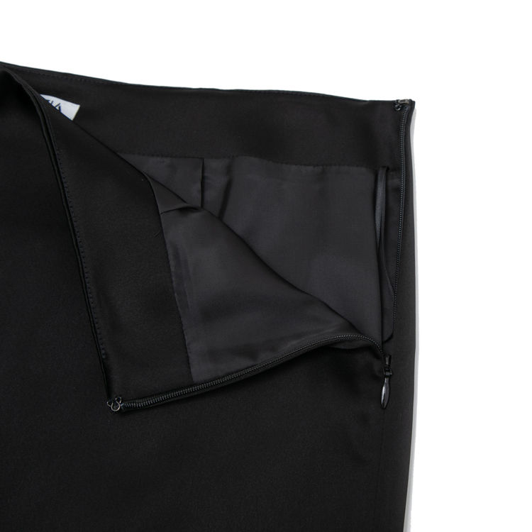 100 BLACK